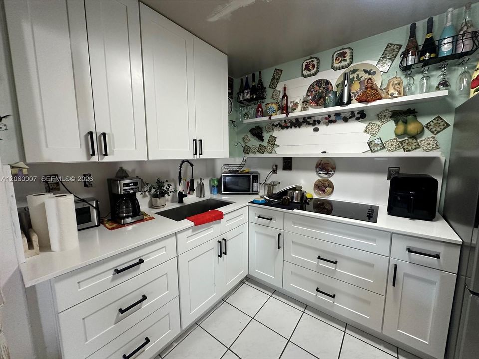 En Venta: $198,888 (2 camas, 2 baños, 856 Pies cuadrados)