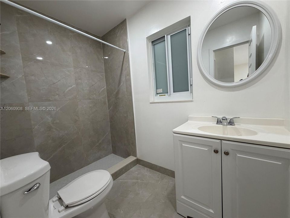 В аренду: $1,600 (1 спален, 1 ванн, 1734 Квадратных фут)