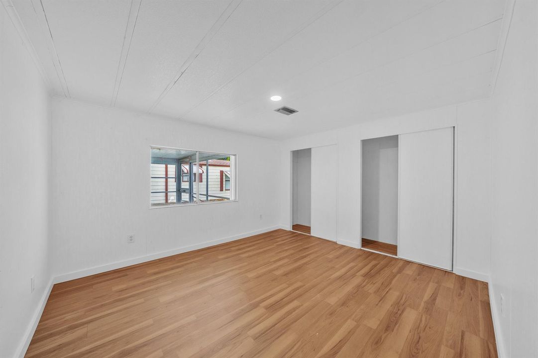 19 Guest Bedroom (2)