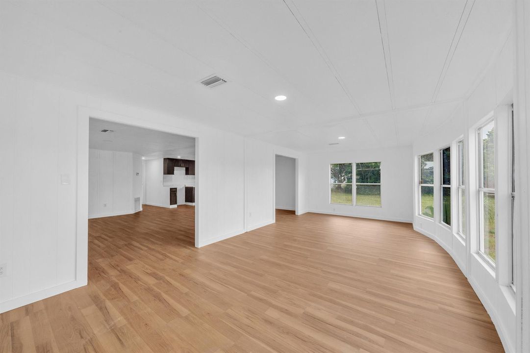 5 Living Area (1)