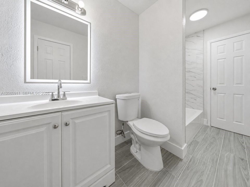 Active With Contract: $350,000 (3 beds, 1 baths, 1152 Square Feet)