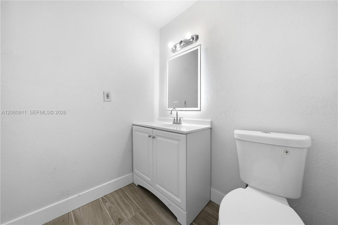 Active With Contract: $350,000 (3 beds, 1 baths, 1152 Square Feet)