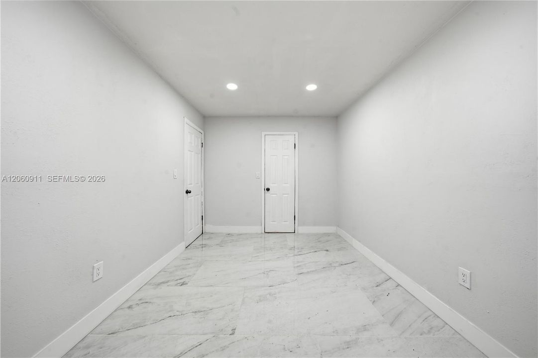 Active With Contract: $350,000 (3 beds, 1 baths, 1152 Square Feet)