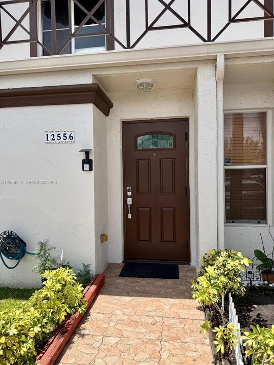 В аренду: $3,250 (3 спален, 2 ванн, 1110 Квадратных фут)