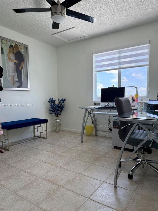 В аренду: $3,250 (3 спален, 2 ванн, 1110 Квадратных фут)