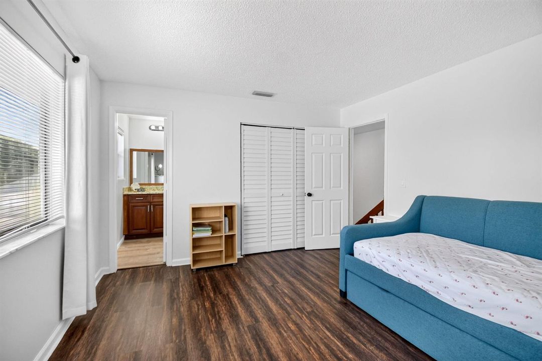 Second bedroom Suite