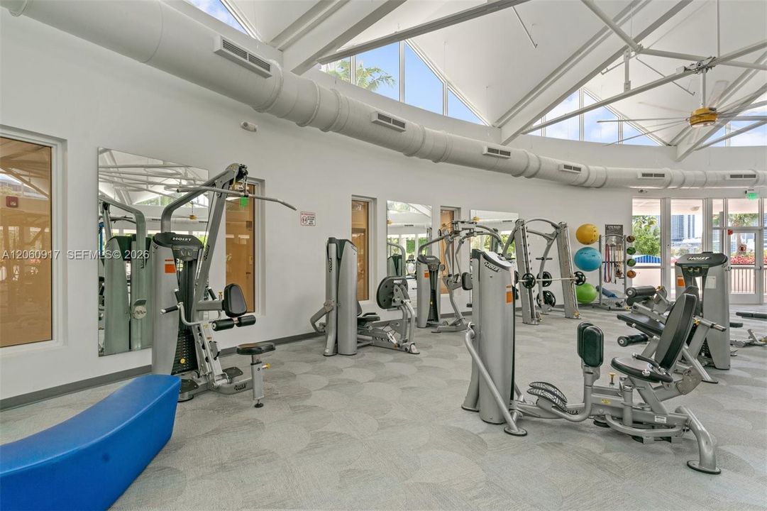 For Rent: $3,500 (2 beds, 2 baths, 1560 Square Feet)