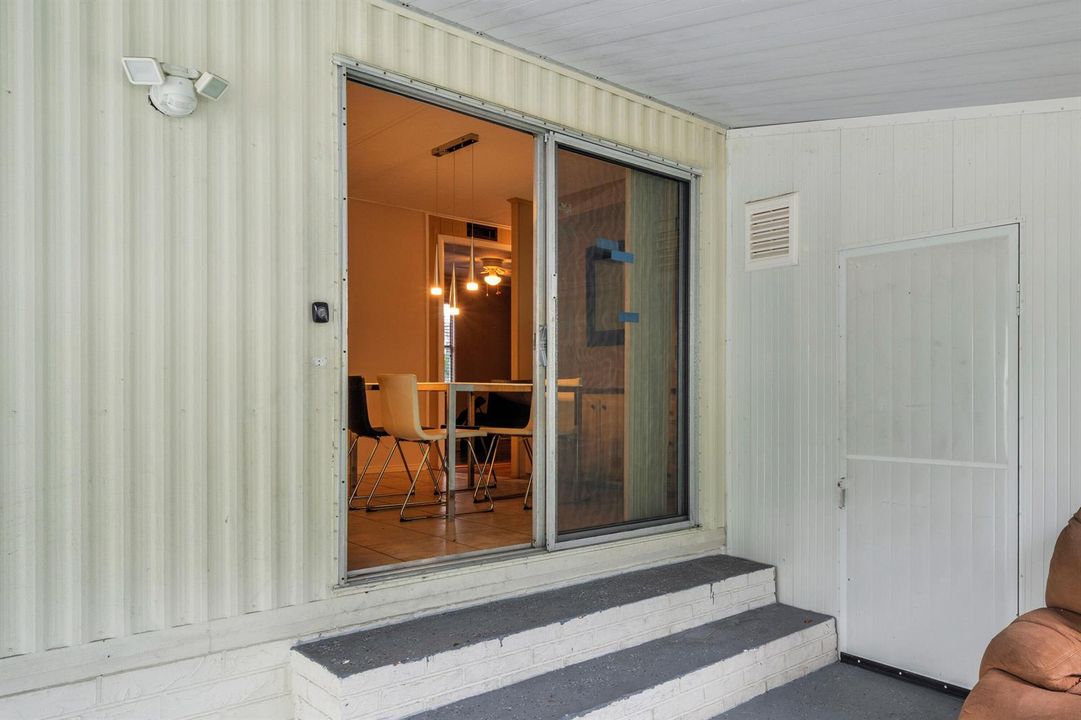 9 Entryway
