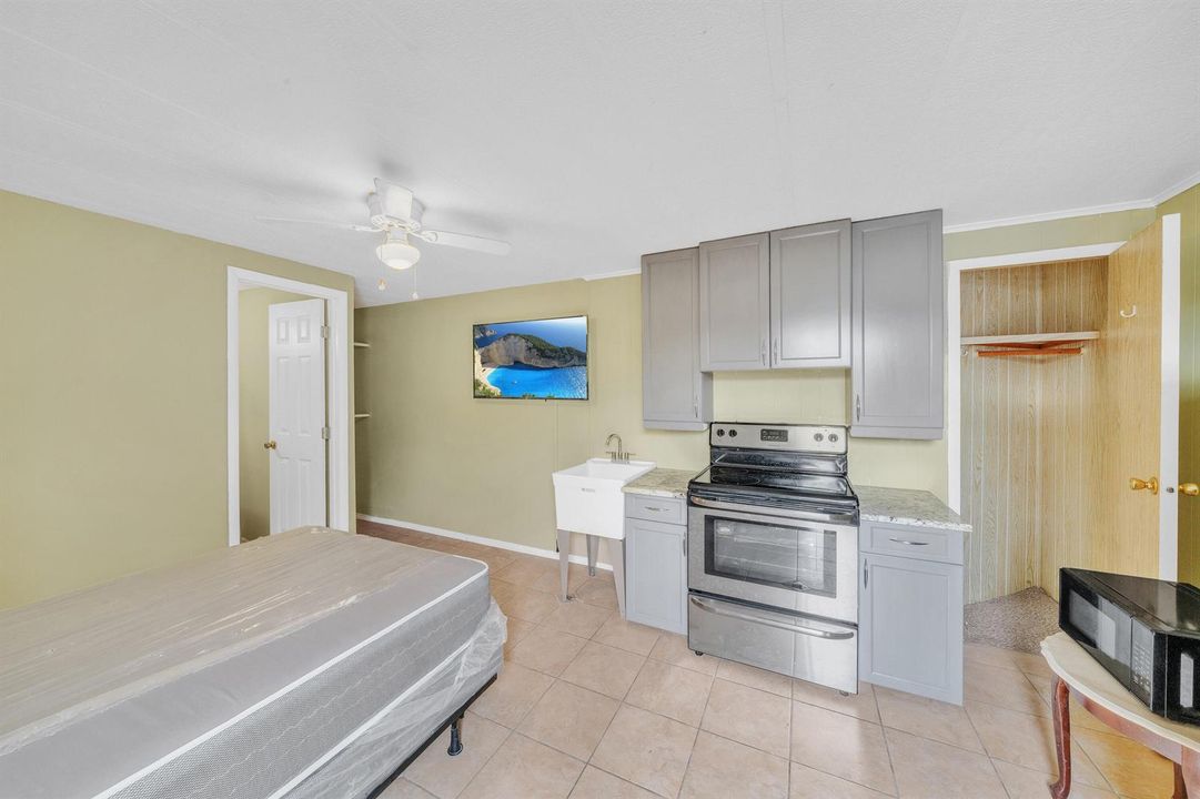 3 Living+Kitchen (1)