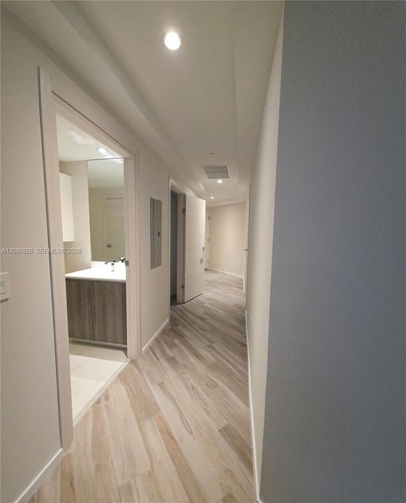 For Rent: $6,000 (2 beds, 2 baths, 1152 Square Feet)