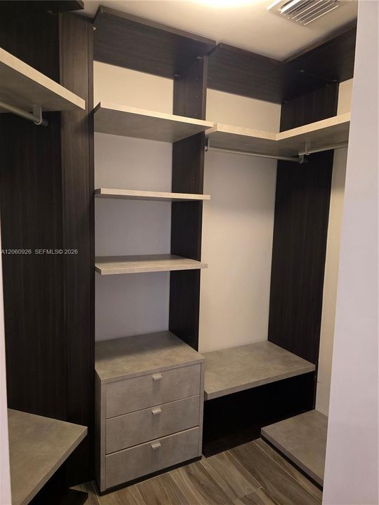 For Rent: $6,000 (2 beds, 2 baths, 1152 Square Feet)