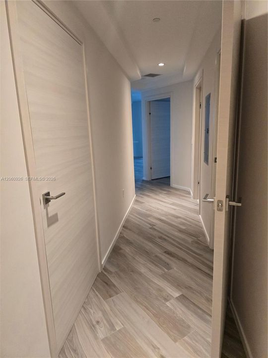 В аренду: $6,000 (2 спален, 2 ванн, 1152 Квадратных фут)