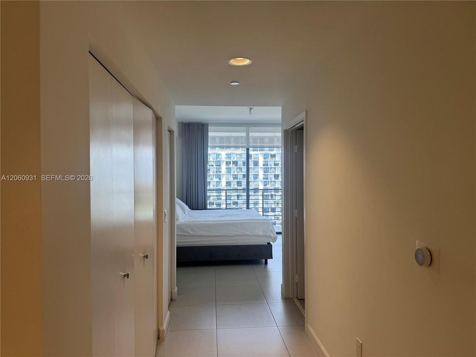 В аренду: $4,000 (2 спален, 2 ванн, 1106 Квадратных фут)
