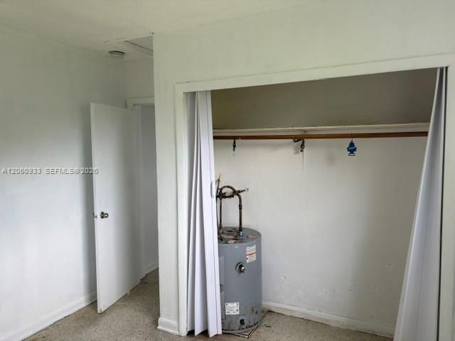 В аренду: $1,900 (2 спален, 1 ванн, 6016 Квадратных фут)