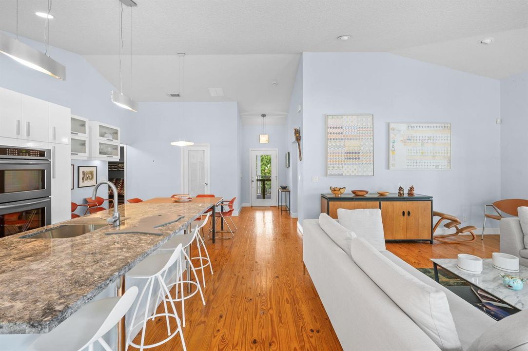 Kitchen/LR