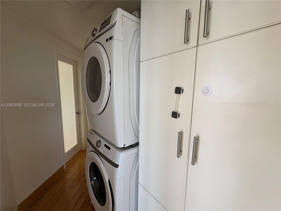 В аренду: $5,800 (3 спален, 2 ванн, 1840 Квадратных фут)