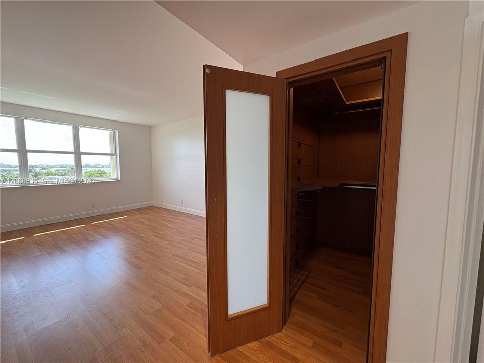 В аренду: $5,800 (3 спален, 2 ванн, 1840 Квадратных фут)
