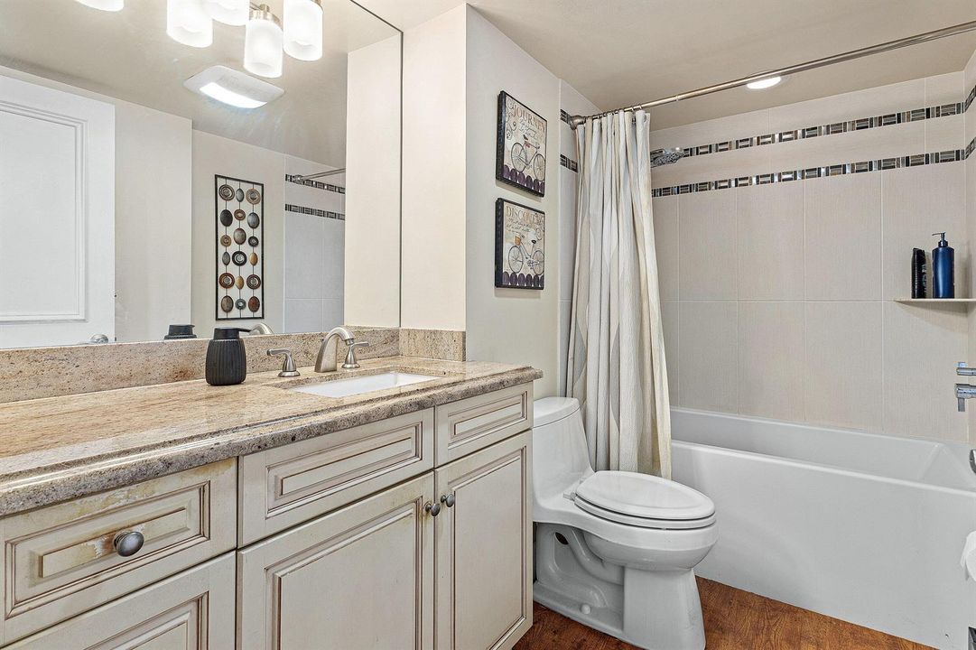 017-17RoyalPalmWay-606-BocaRaton-FL-3343