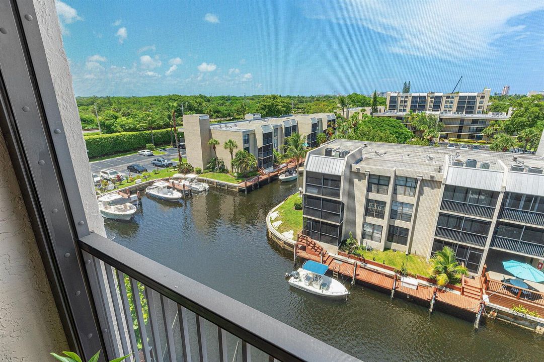 019-17RoyalPalmWay-606-BocaRaton-FL-3343