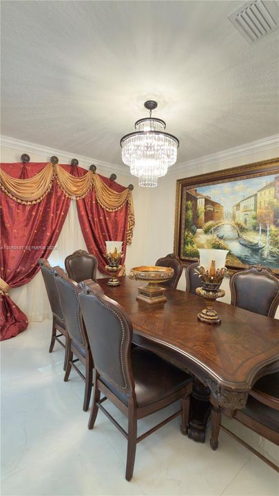 En Venta: $1,500,000 (4 camas, 3 baños, 3246 Pies cuadrados)