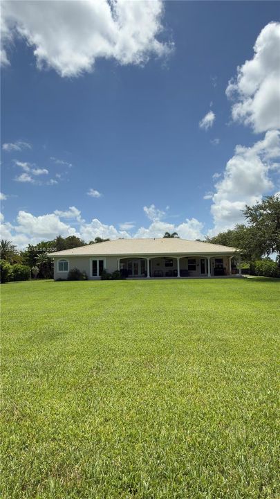 En Venta: $1,500,000 (4 camas, 3 baños, 3246 Pies cuadrados)