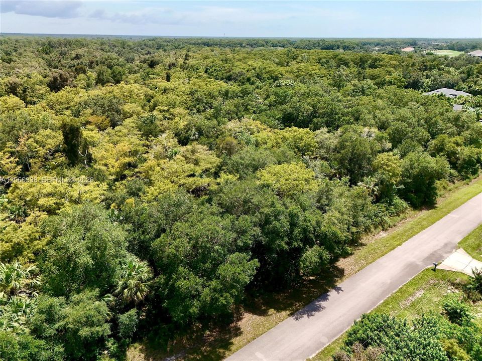 En Venta: $110,000 (1.14 acres)