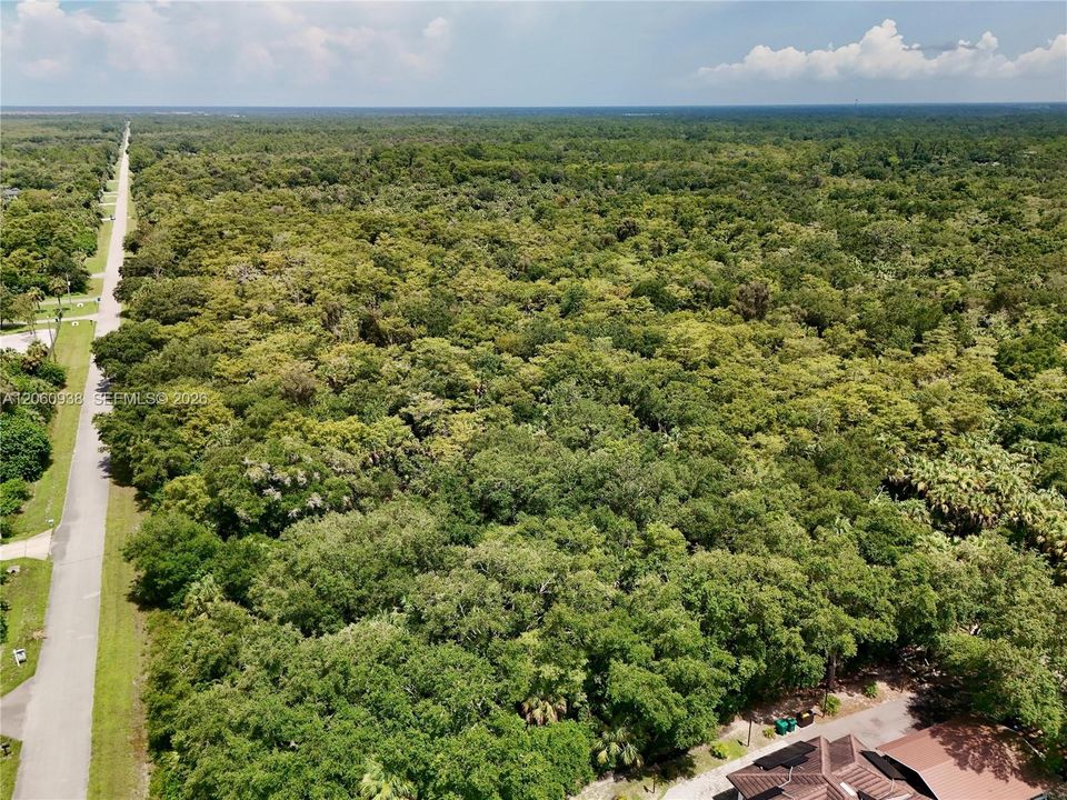 En Venta: $110,000 (1.14 acres)