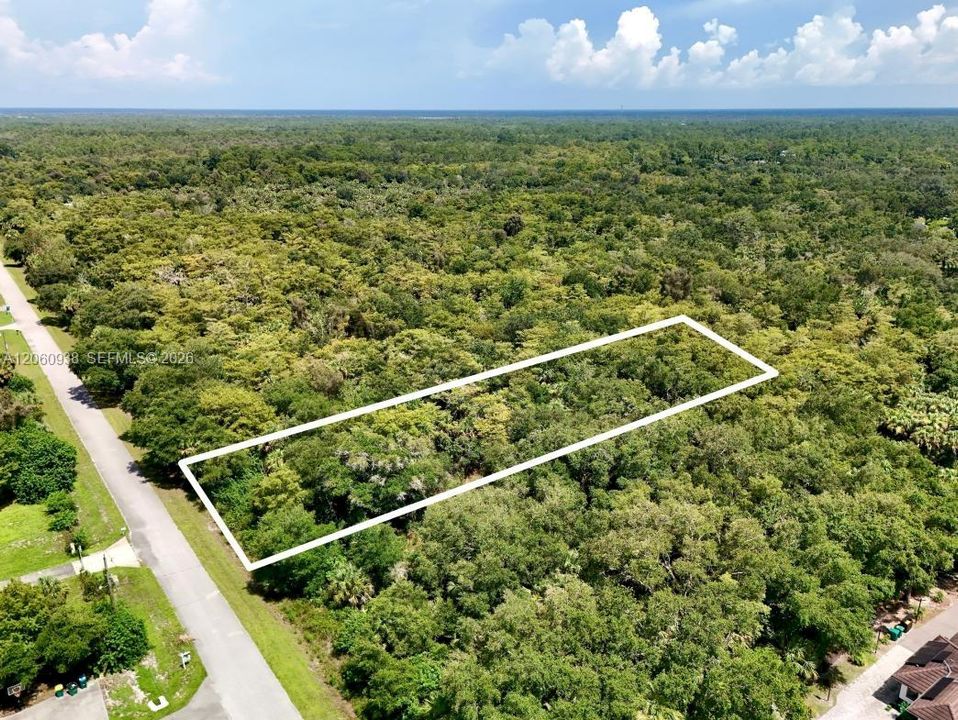 En Venta: $110,000 (1.14 acres)