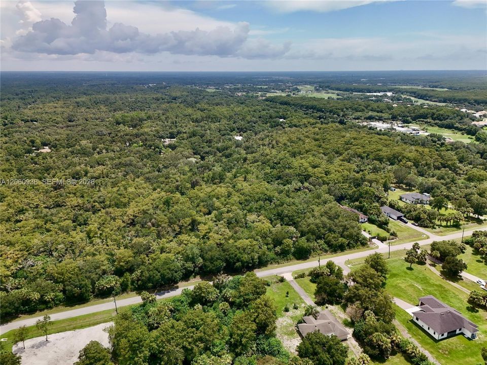 En Venta: $110,000 (1.14 acres)