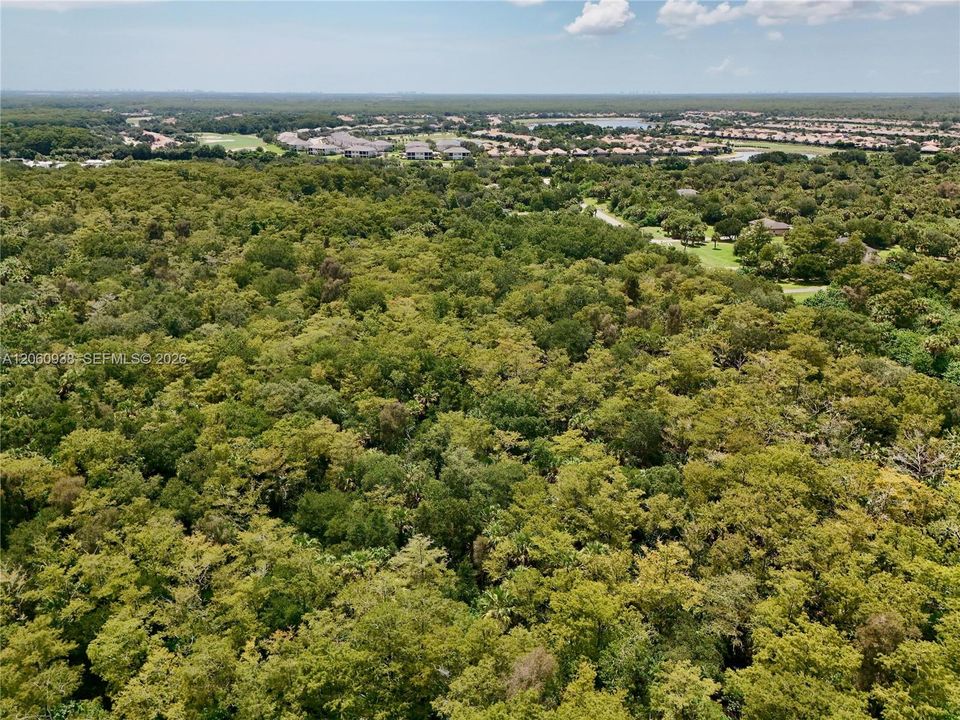 En Venta: $110,000 (1.14 acres)