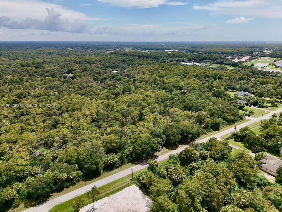 En Venta: $110,000 (1.14 acres)