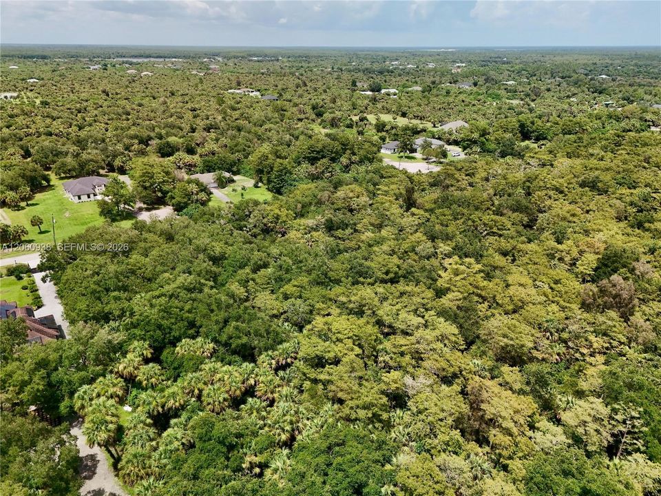 En Venta: $110,000 (1.14 acres)