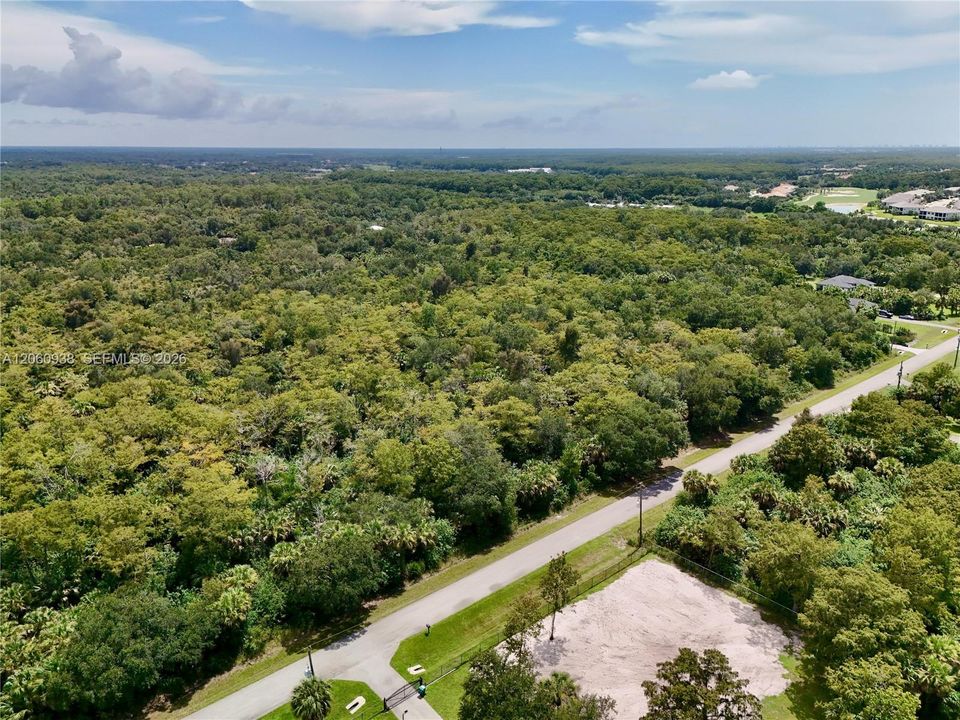 En Venta: $110,000 (1.14 acres)
