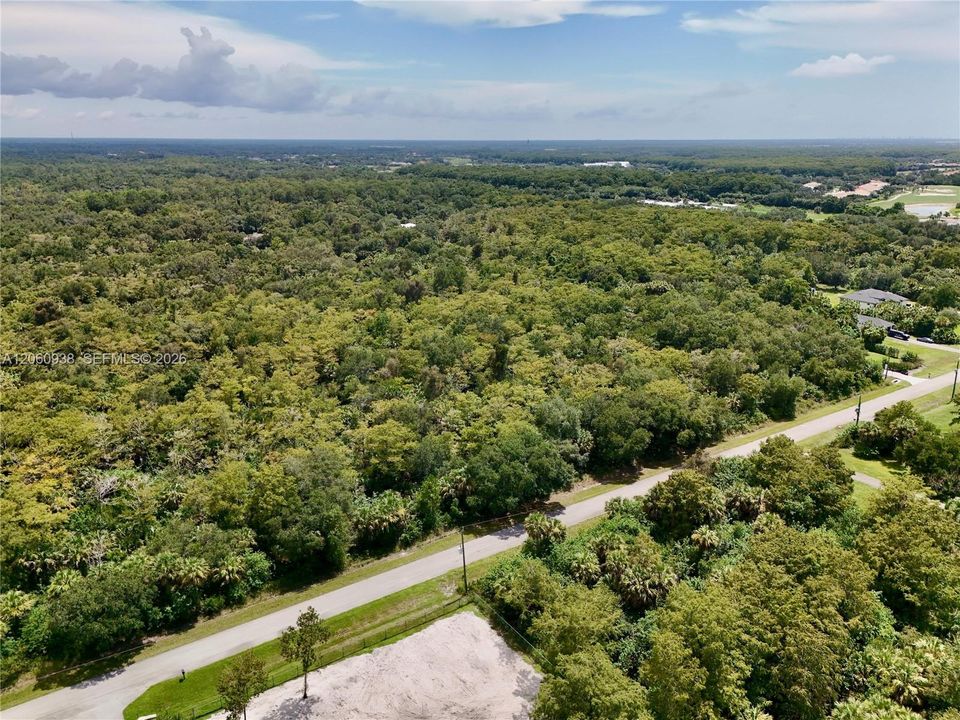 En Venta: $110,000 (1.14 acres)