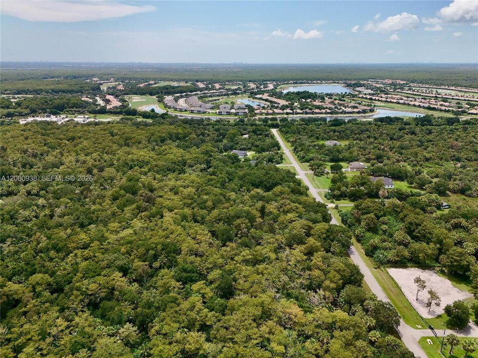 En Venta: $110,000 (1.14 acres)