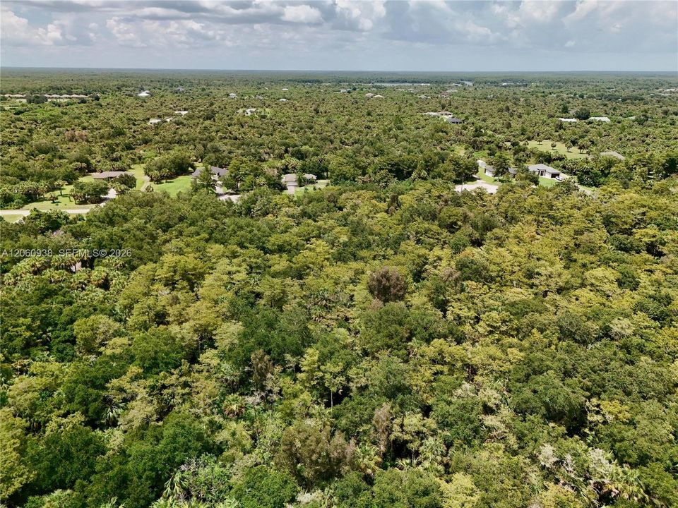 En Venta: $110,000 (1.14 acres)