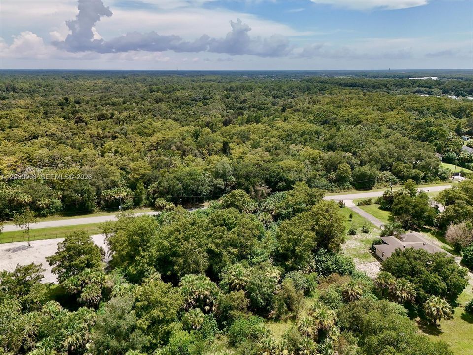 En Venta: $110,000 (1.14 acres)