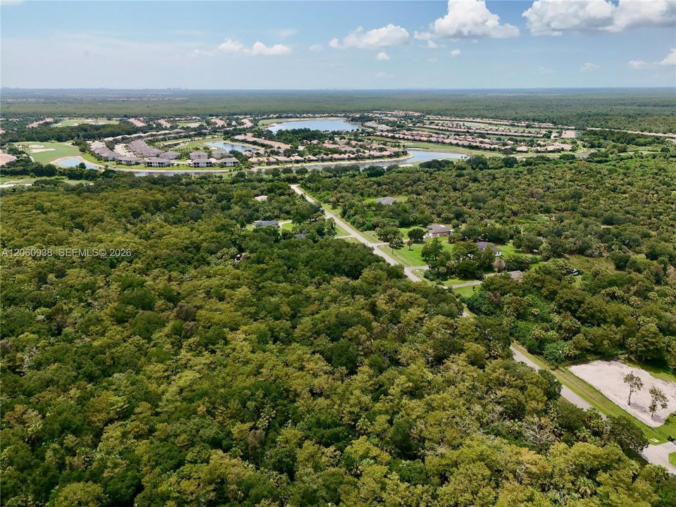 En Venta: $110,000 (1.14 acres)