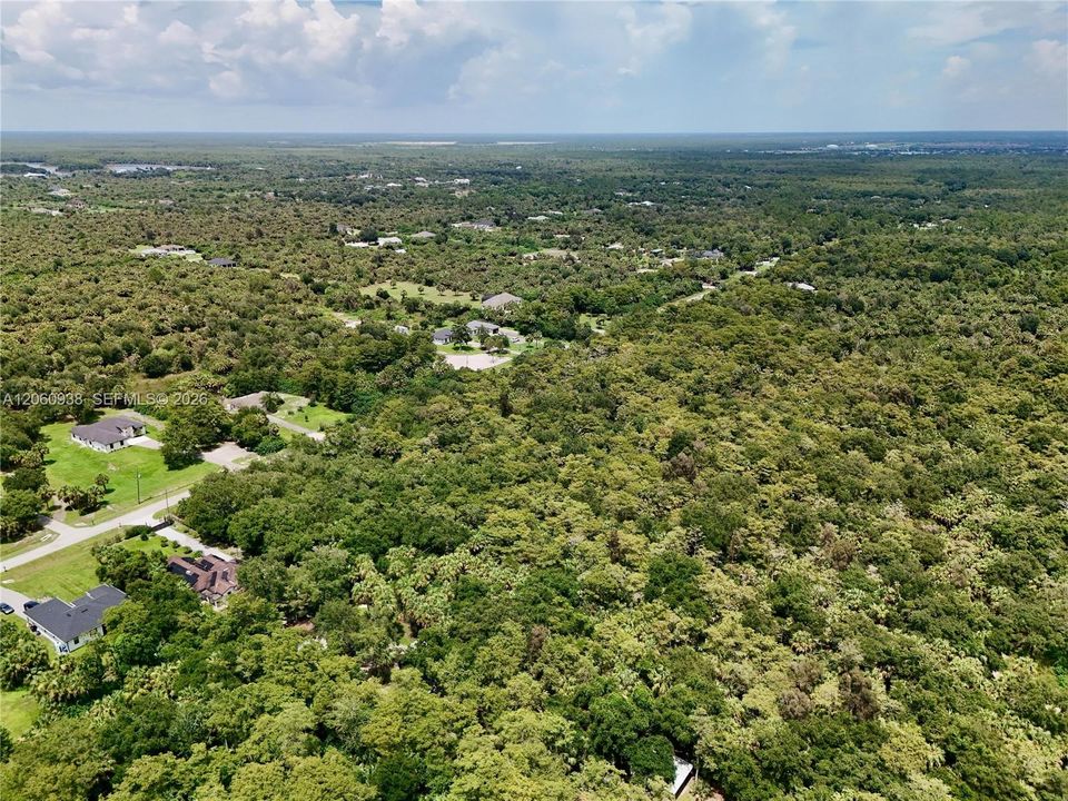 En Venta: $110,000 (1.14 acres)