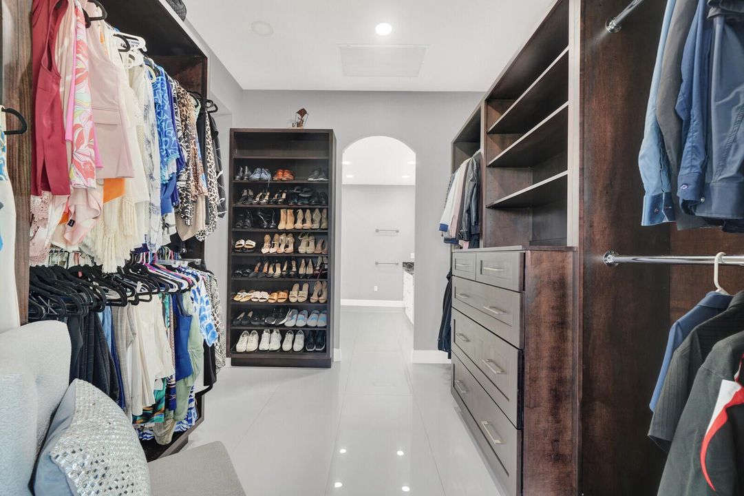 Walk In Closet