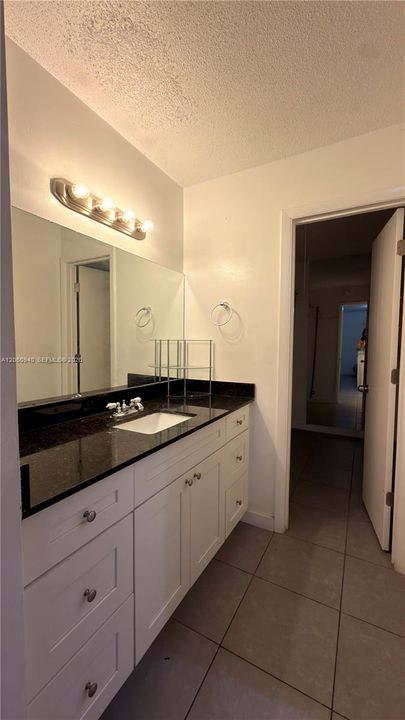 В аренду: $2,400 (3 спален, 2 ванн, 1266 Квадратных фут)