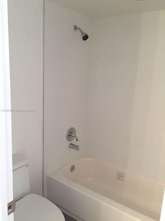 В аренду: $2,400 (3 спален, 2 ванн, 1266 Квадратных фут)