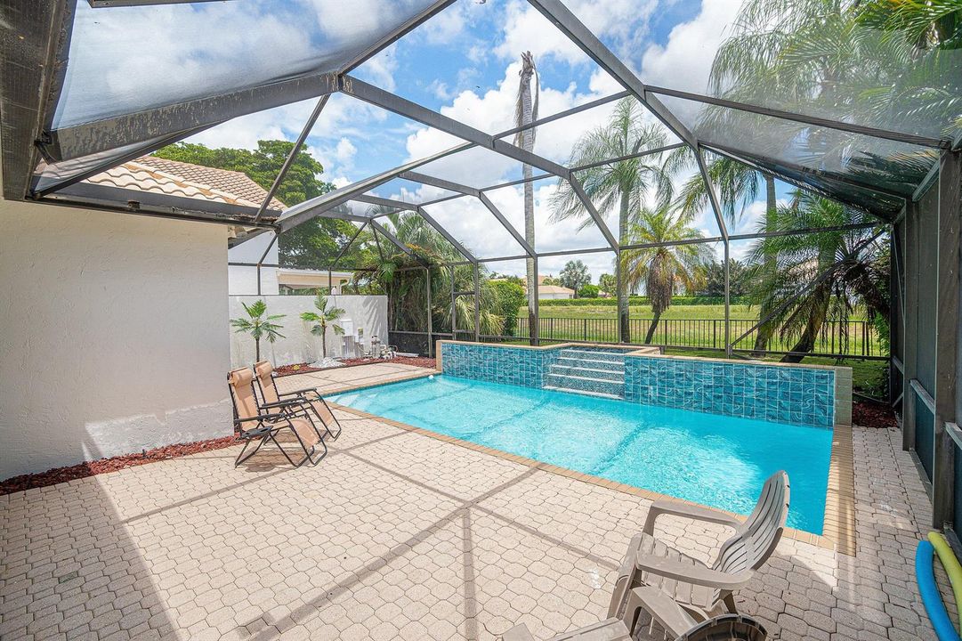 Pool / Screen Patio