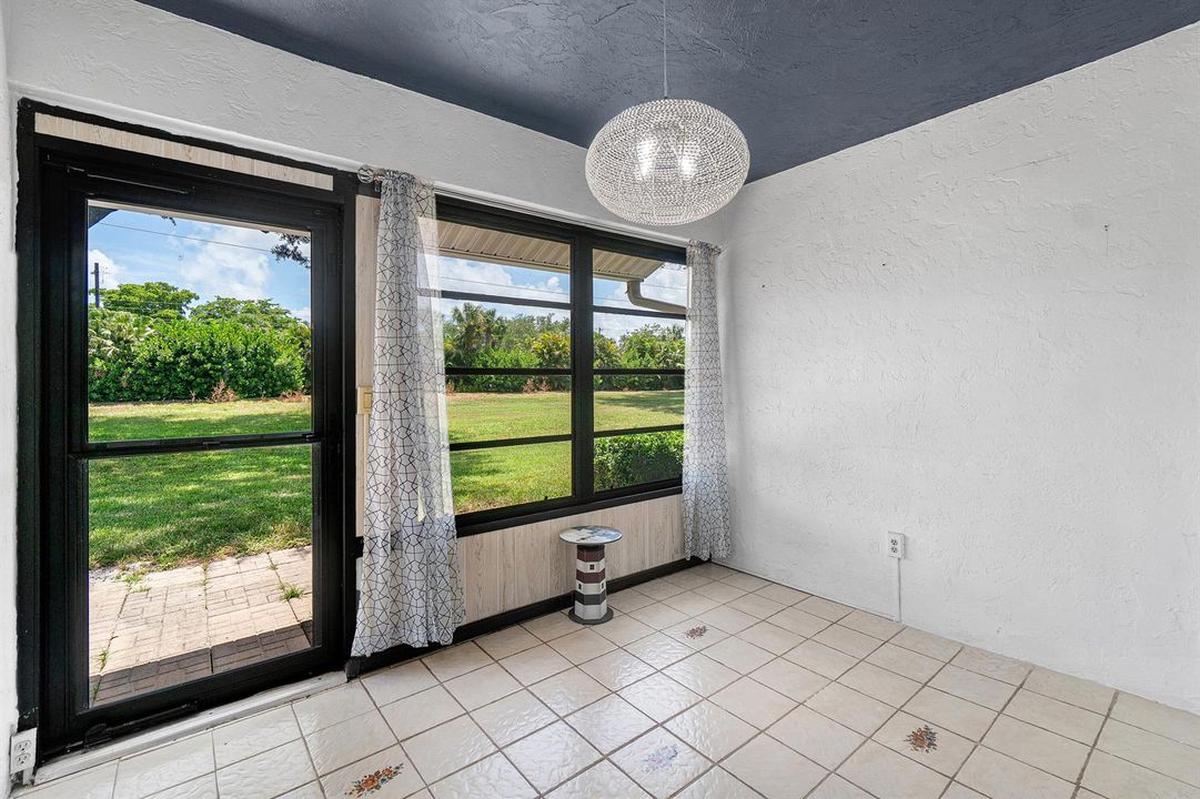 FLORIDA ROOM