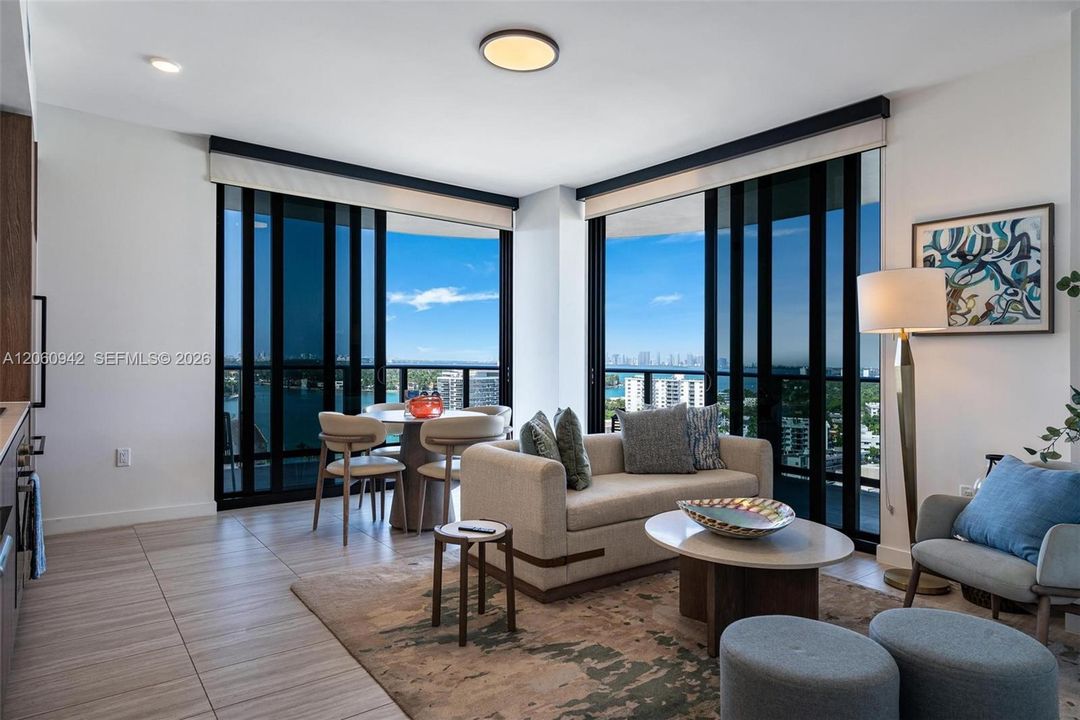 For Sale: $1,650,000 (2 beds, 2 baths, 809 Square Feet)