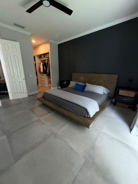 En Renta: $4,800 (3 camas, 2 baños, 1711 Pies cuadrados)