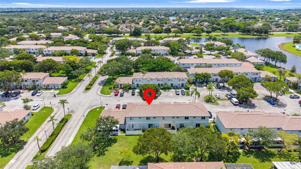 For Sale: $420,000 (2 beds, 2 baths, 1361 Square Feet)