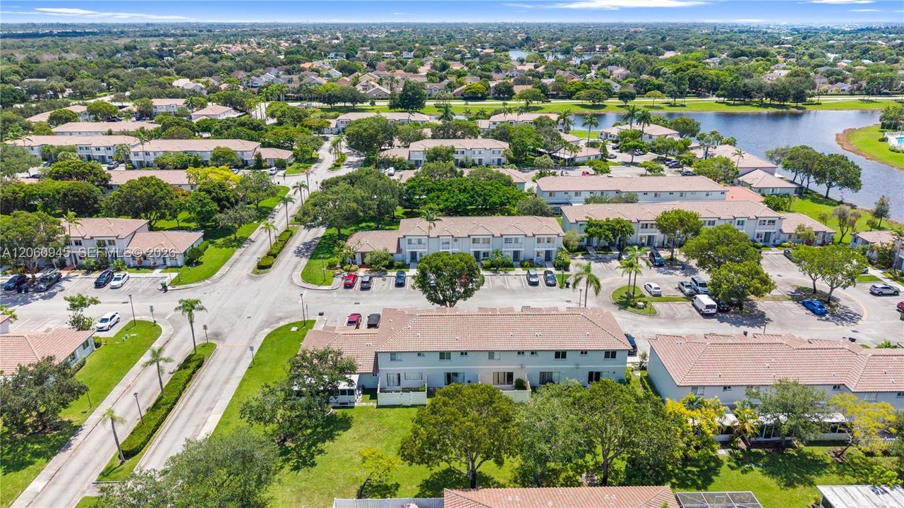 For Sale: $420,000 (2 beds, 2 baths, 1361 Square Feet)
