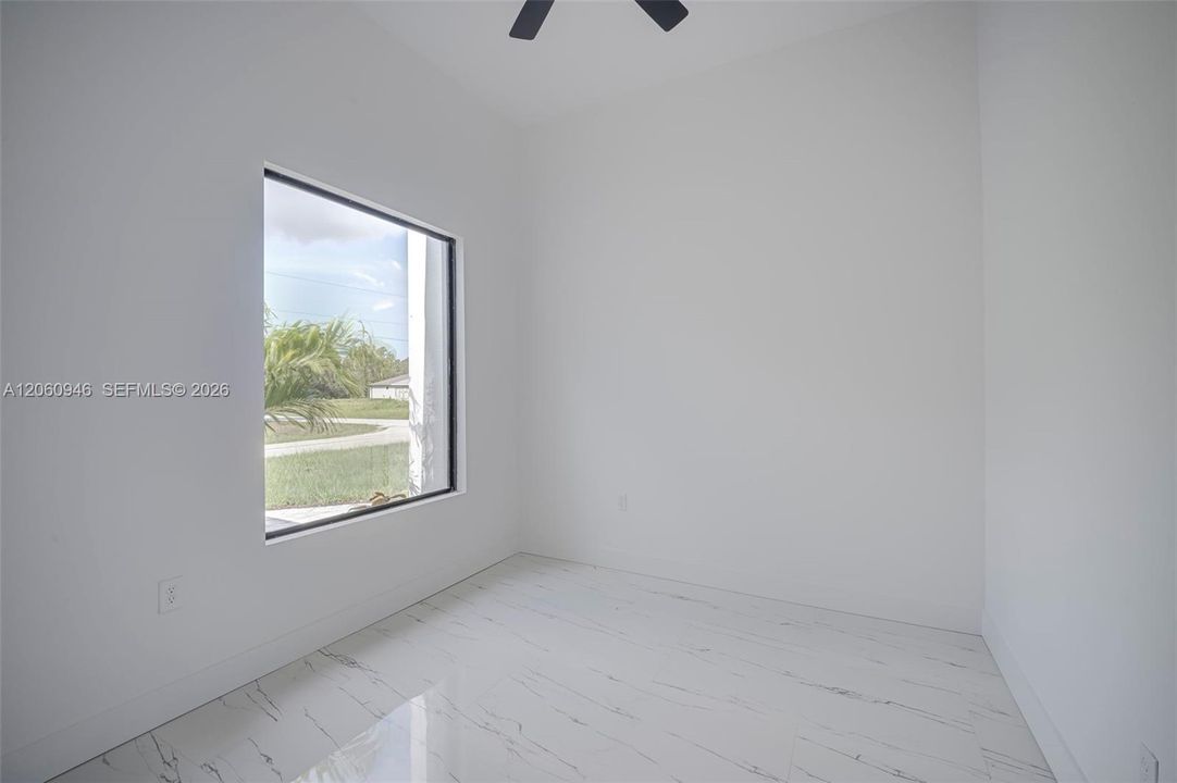 En Venta: $329,999 (3 camas, 2 baños, 1603 Pies cuadrados)
