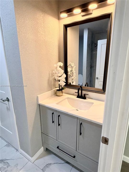 На продажу: $487,990 (3 спален, 2 ванн, 1238 Квадратных фут)